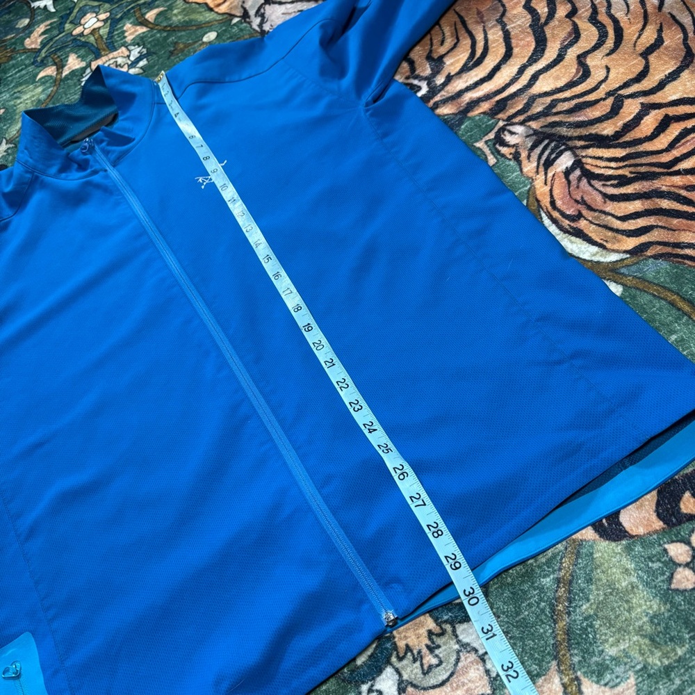 Arc'teryx Blue Performance Jacket - Picture 6 of 7